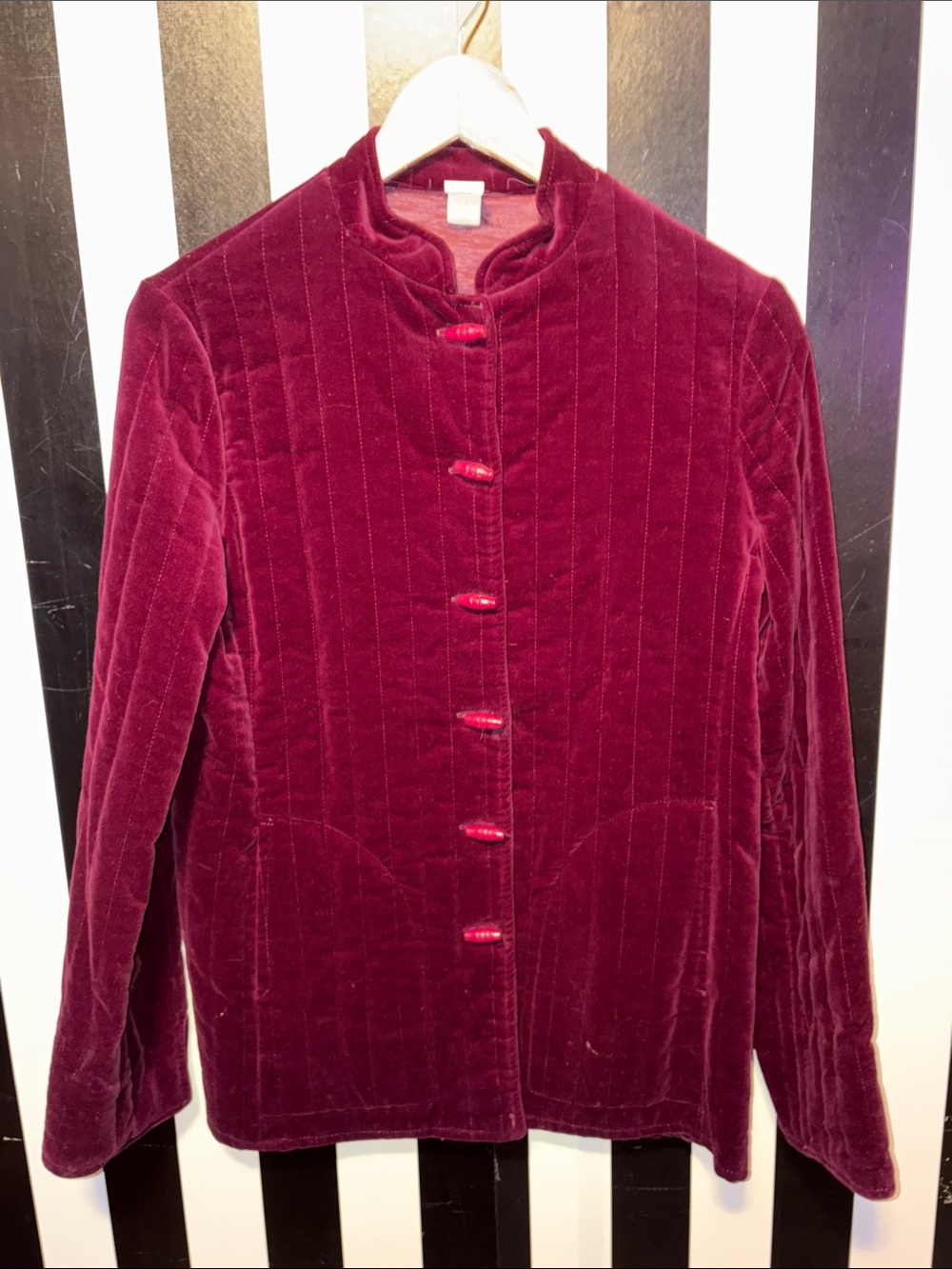 70s Vintage Burgundy Velvet Mandarin Button Jacket Size Small 2/4 Whimsigoth